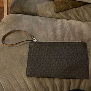 Michael Kors wristlet